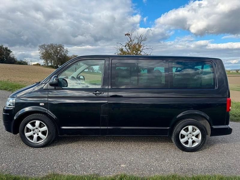Gebraucht VW T5 Comfortline 140 PS (102 kW) 2012 Schwarz Van