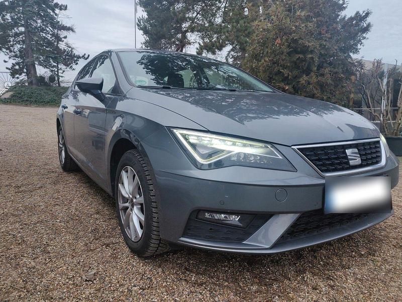 Gebraucht Seat Leon Style 116 PS (85 kW) 2017 Grau Limousine