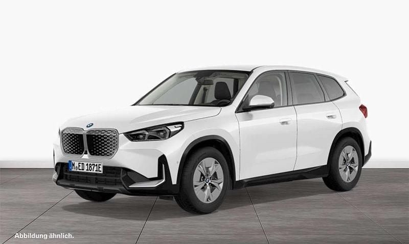 Gebraucht BMW iX1 Performance 230 kW (313 PS) 2023 Mineralweiß SUV