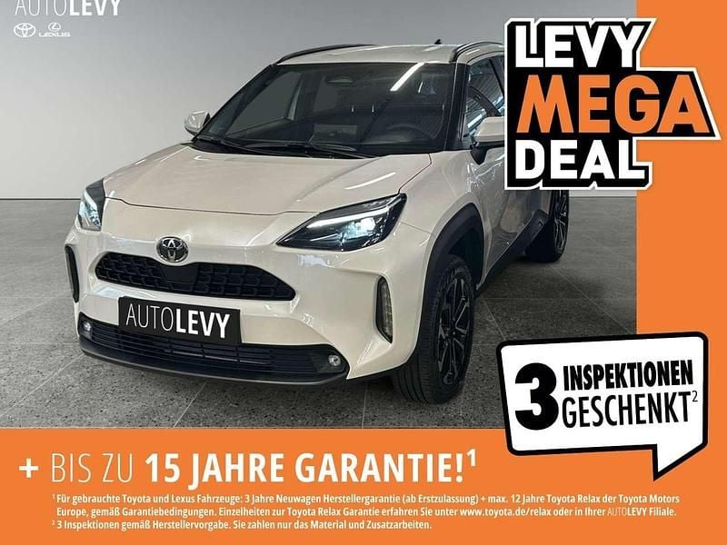 Platinum white metallic Neu 2025 Toyota Yaris Hybrid SUV | 27.490 € (Superpreis) - Bild 1/4