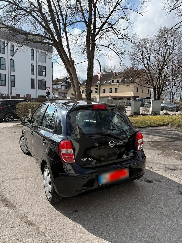 Gebraucht Nissan Micra 80 PS (58 kW) 2012 Schwarz Kleinwagen