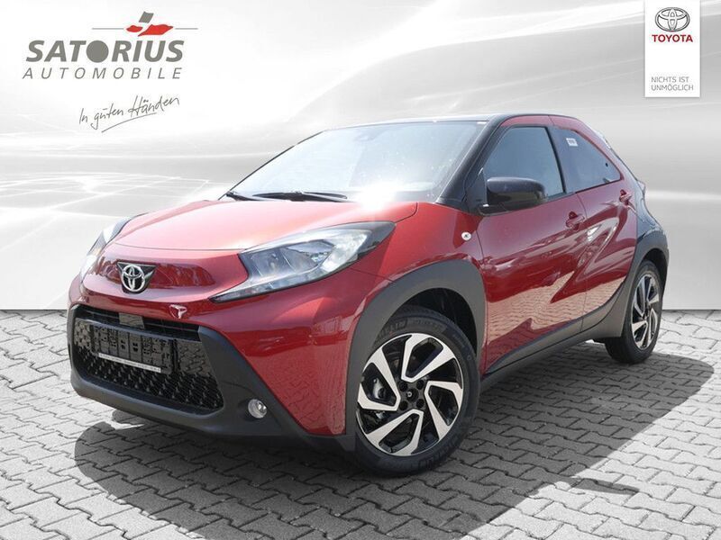 Rot Neu 2025 Toyota Aygo Kleinwagen | 20.750 € - Bild 1/4