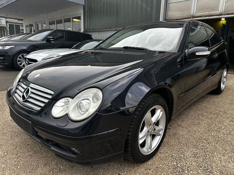 Schwarz Gebraucht 2004 Mercedes C180 Coupé | 1.250 € (Superpreis) - Bild 1/4