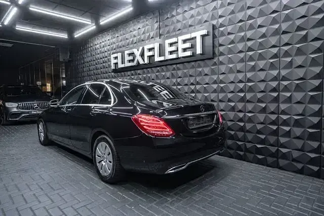 Gebraucht Mercedes C200 Avantgarde 136 PS (100 kW) 2016 Obsidianschwarz  metalliclack Limousine