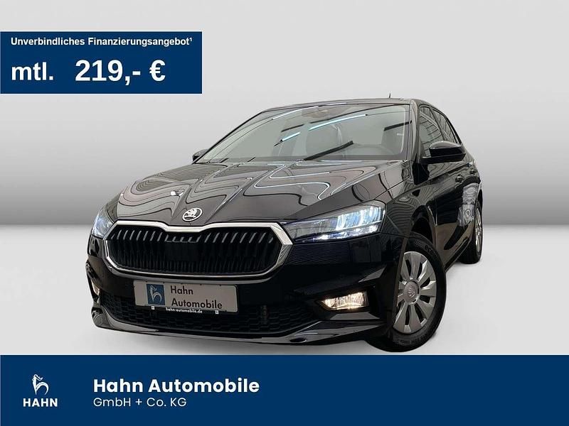 Schwarzmagic perleffekt met. Gebraucht 2024 Skoda Fabia Selection Limousine | 20.995 € (Fairer Preis) - Bild 1/3