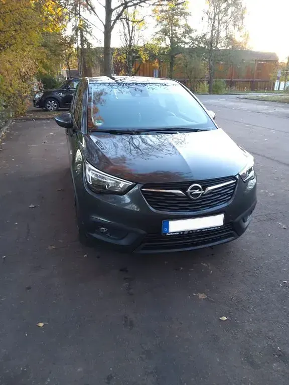 Gebraucht Opel Crossland Edition 131 PS (96 kW) 2017 Grau SUV