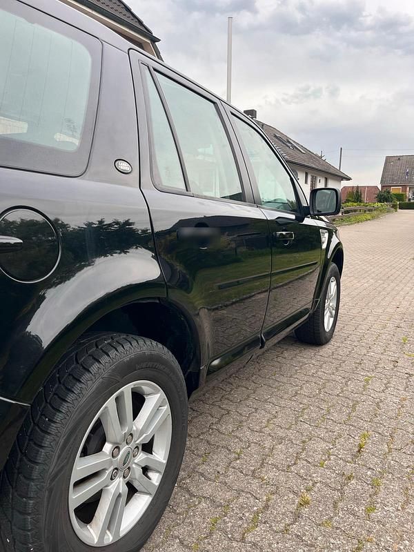 Gebraucht Land Rover Freelander 2 SE Dynamic 150 PS (110 kW) 2013 Schwarz SUV