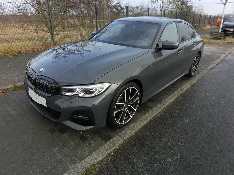 Gebraucht 2020 BMW 318 M Sport Limousine | 27.899 € (Fairer Preis) - Bild 1/4