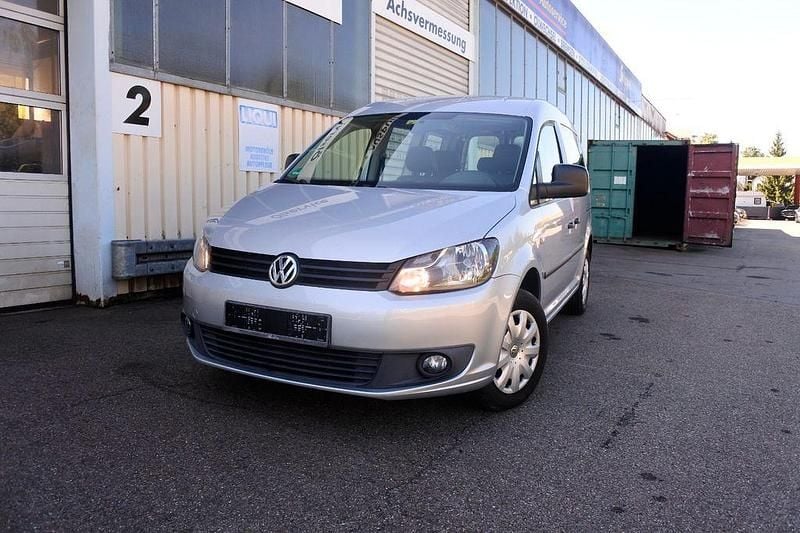 Silber Gebraucht 2011 VW Caddy Startline Van / Kleinbus | 5.999 € (Guter Preis) - Bild 1/4