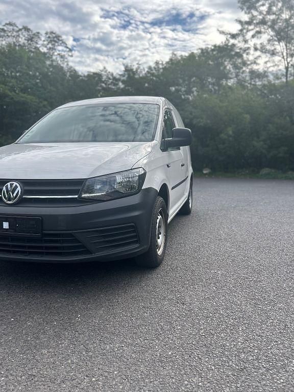 Weiß Gebraucht 2016 VW Caddy Van / Kleinbus | 7.999 € (Superpreis) - Bild 1/4