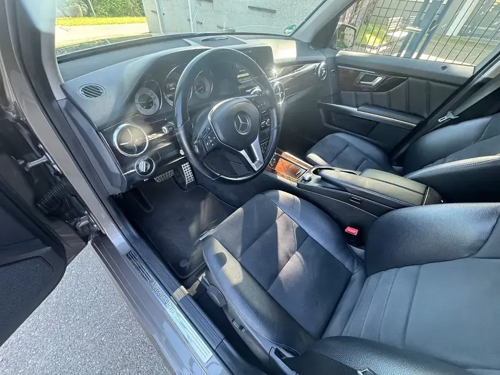 Gebraucht Mercedes GLK250 AMG 204 PS (150 kW) 2013 Grau SUV