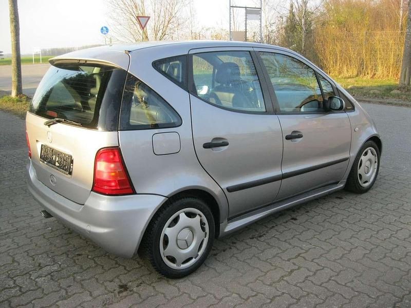 Gebraucht Mercedes A160 Avantgarde 102 PS (75 kW) 2000 Grau Limousine