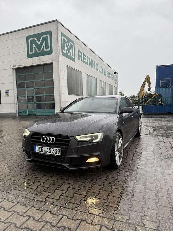 Grau Gebraucht 2015 Audi A5 Sportback Coupé | 14.500 € (Guter Preis) - Bild 1/4