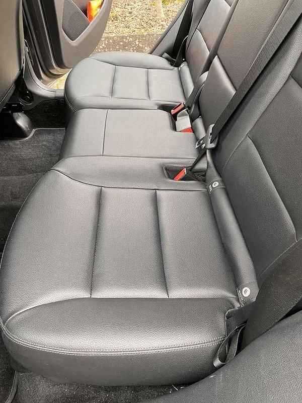 Grau Gebraucht 2013 Mercedes B180 Van / Kleinbus | 9.900 € (Fairer Preis) - Bild 1/4