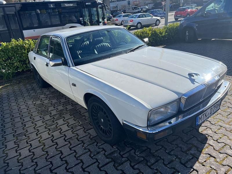 Gebraucht Jaguar XJ40 212 PS (155 kW) 1986 Weiß Limousine