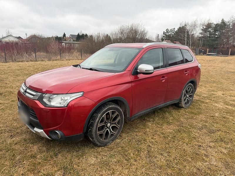 Gebraucht Mitsubishi Outlander 150 PS (110 kW) 2015 SUV