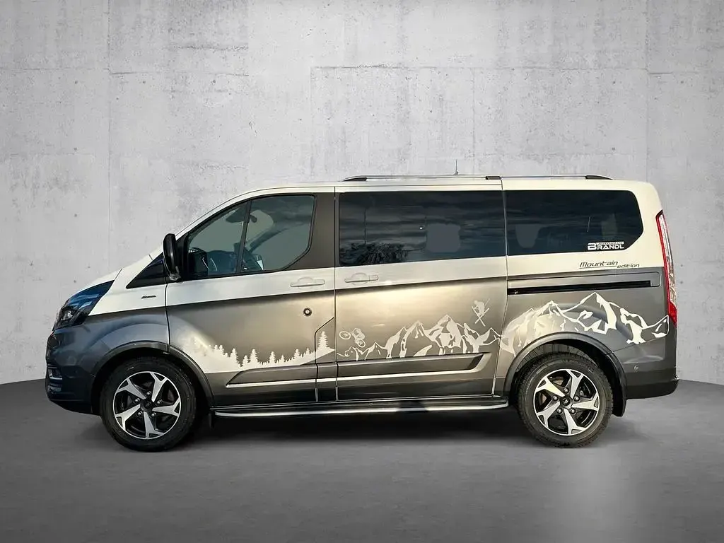 Gebraucht Ford Tourneo Active 185 PS (136 kW) 2021 Weiß Van / Kleinbus