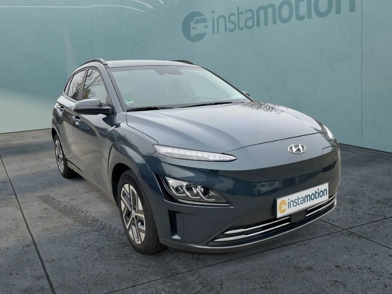 Blau Gebraucht 2022 Hyundai Kona Trend SUV | 19.400 € (Etwas zu teuer) - Bild 1/4