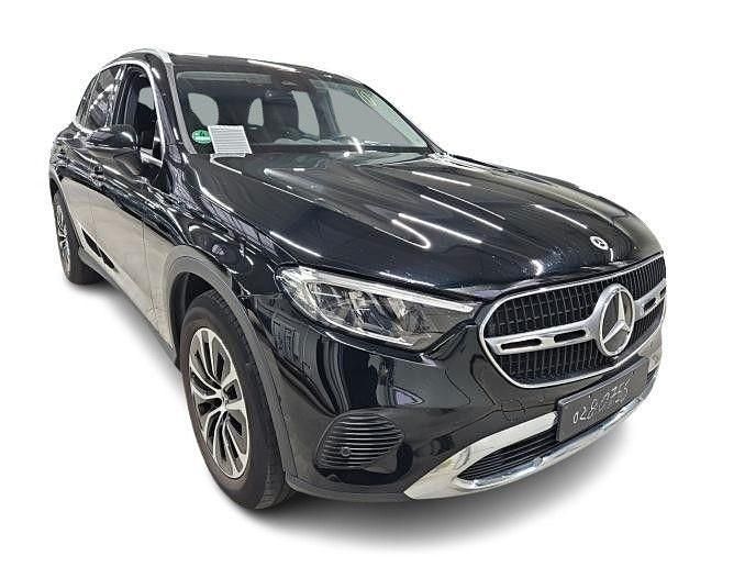 Schwarz Gebraucht 2023 Mercedes GLC220 Avantgarde SUV | 40.051 € (Superpreis) - Bild 1/4