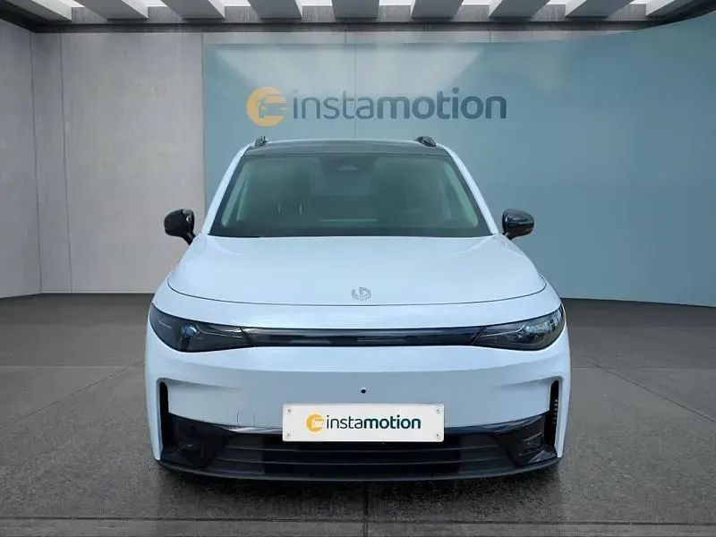 Neu Leapmotor C10 160 kW (218 PS) 2026 Weiß SUV