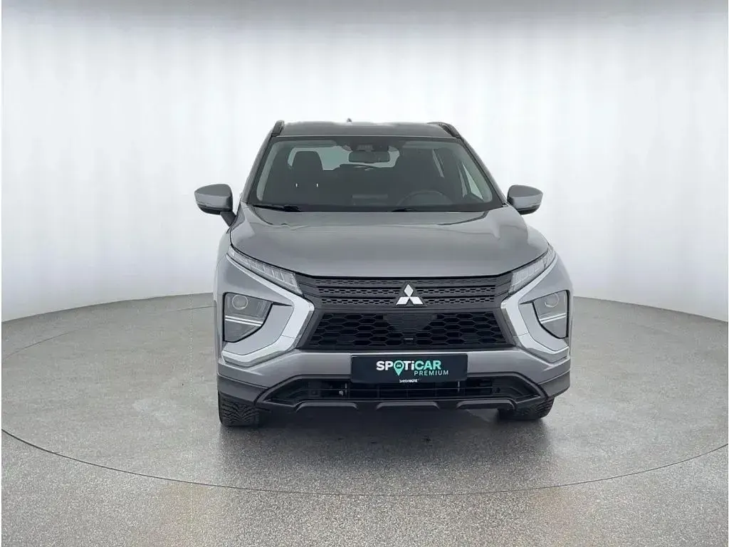 Gebraucht Mitsubishi Eclipse Cross Basis 188 PS (138 kW) 2021 Grau SUV