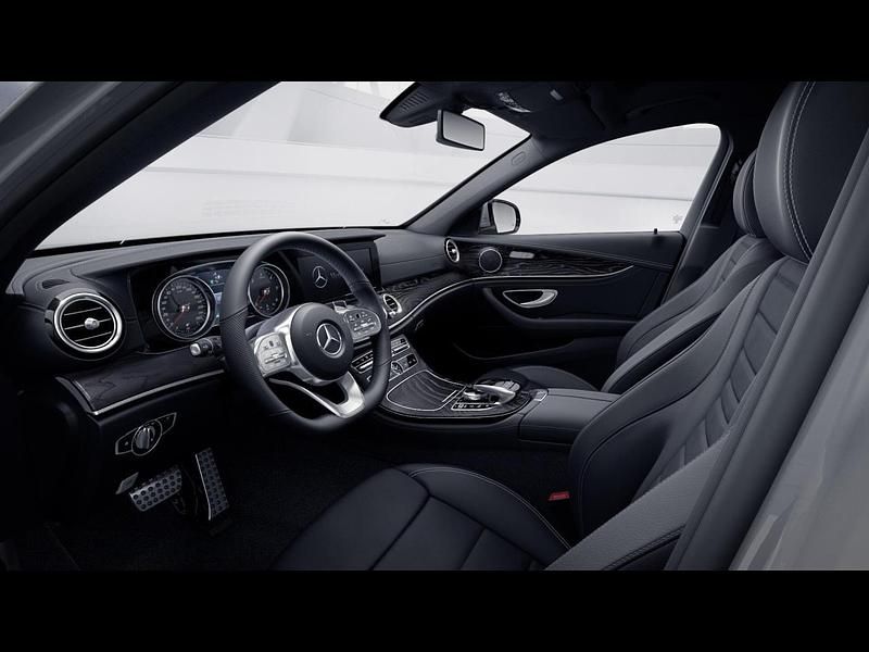 Gebraucht Mercedes E300 AMG 245 PS (180 kW) 2020 Polarweiss Kombi