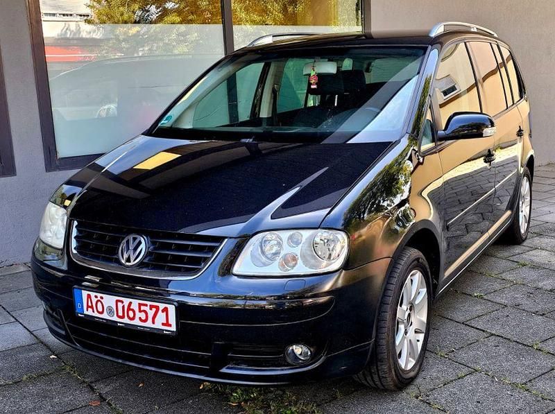 Gebraucht VW Touran Highline 116 PS (85 kW) 2004 Schwarz Van / Kleinbus