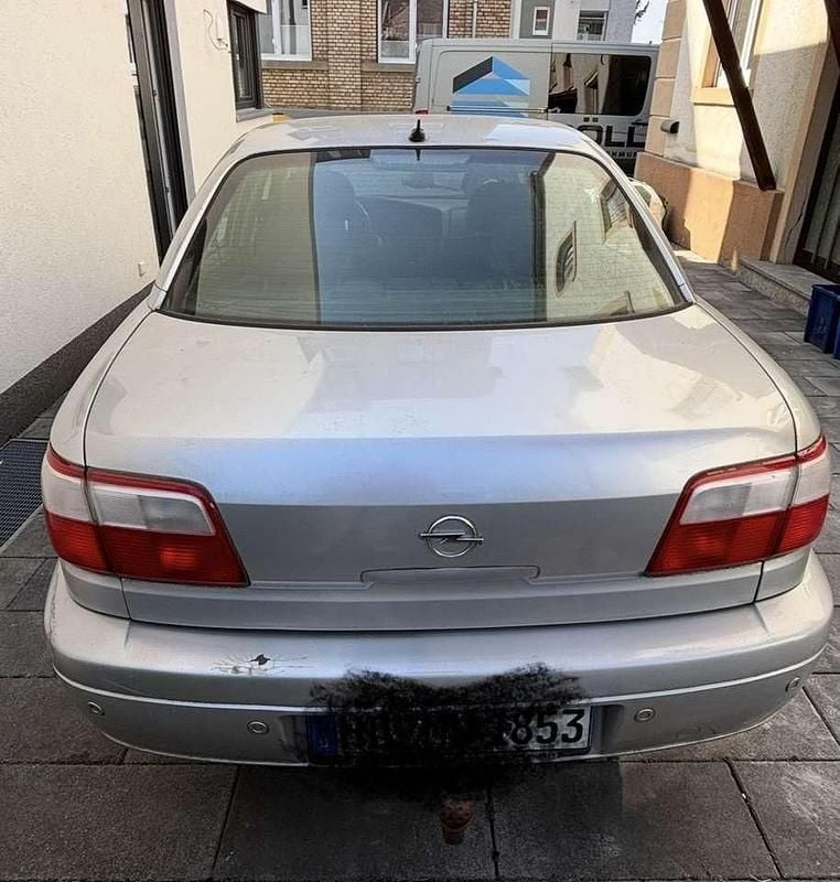 Gebraucht Opel Omega 211 PS (155 kW) 2000 Silber Limousine