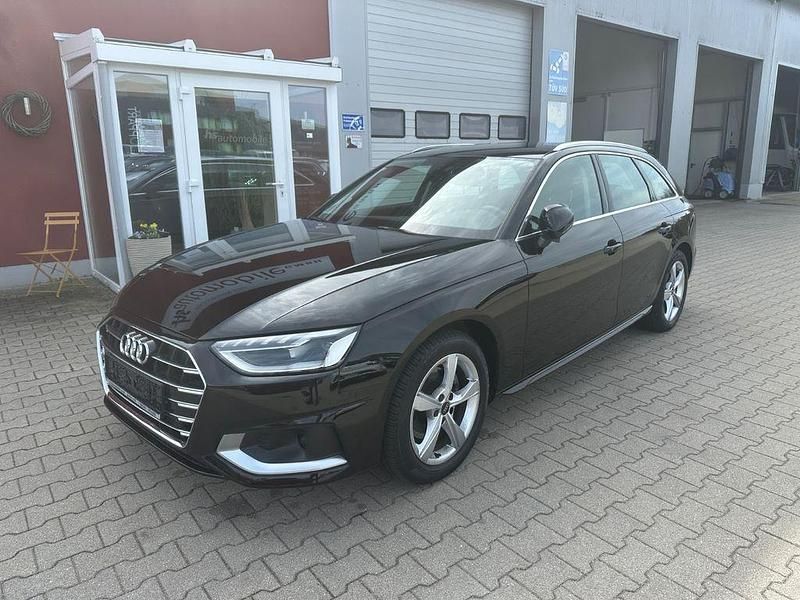 Gebraucht Audi A4 Sport 150 PS (110 kW) 2024 Schwarz Kombi