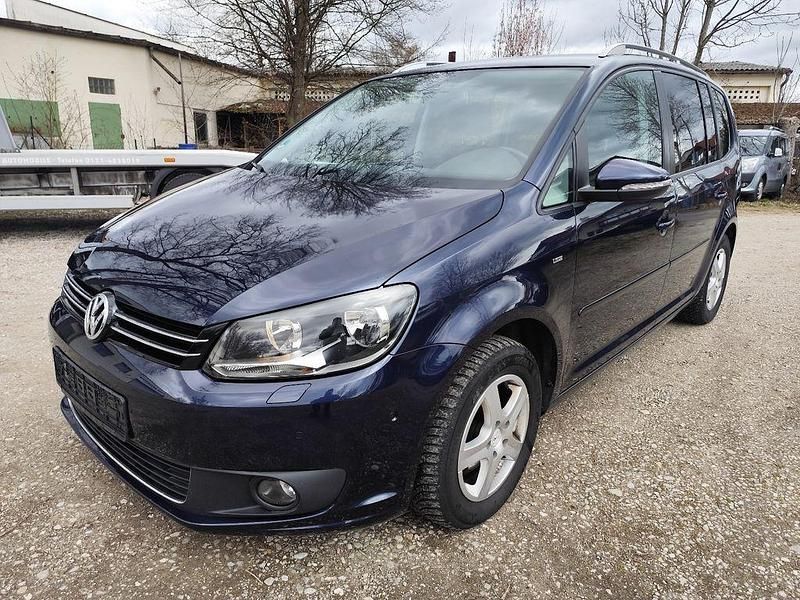 Gebraucht VW Touran Cup 105 PS (77 kW) 2014 Blau Van / Kleinbus