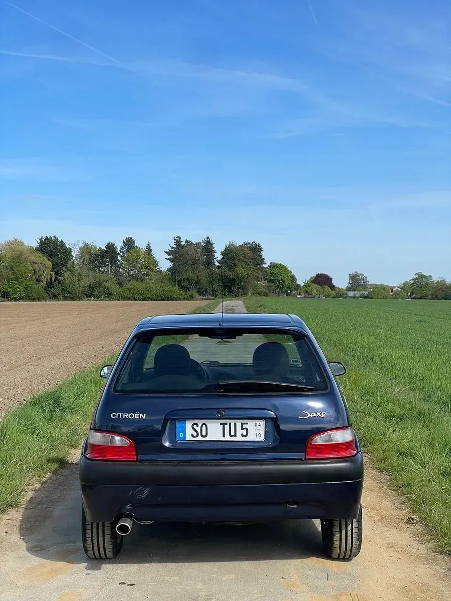 Gebraucht Citroën Saxo 118 PS (86 kW) 2001 Blau Kleinwagen