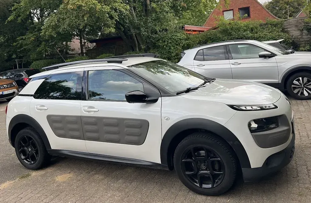 Gebraucht Citroën C4 Cactus PureTech 82 PS (60 kW) 2015 Weiß Kleinwagen