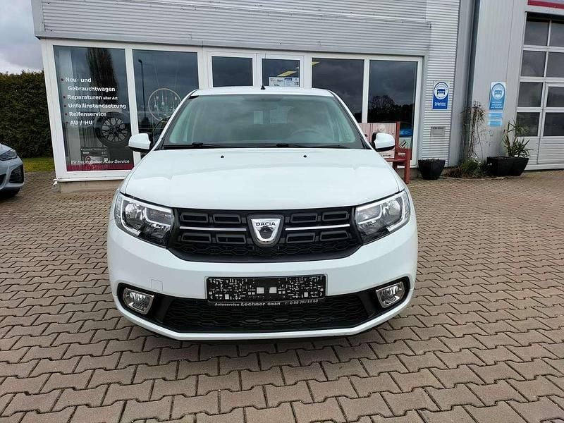Gebraucht Dacia Sandero Lauréate 90 PS (66 kW) 2017 Gletscherweiss Kleinwagen