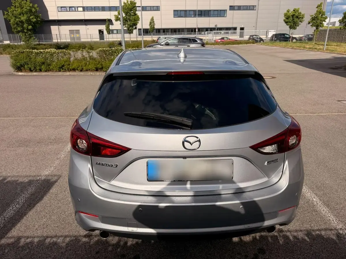 Gebraucht Mazda 3 Exclusive-Line 122 PS (89 kW) 2019 Silber Limousine