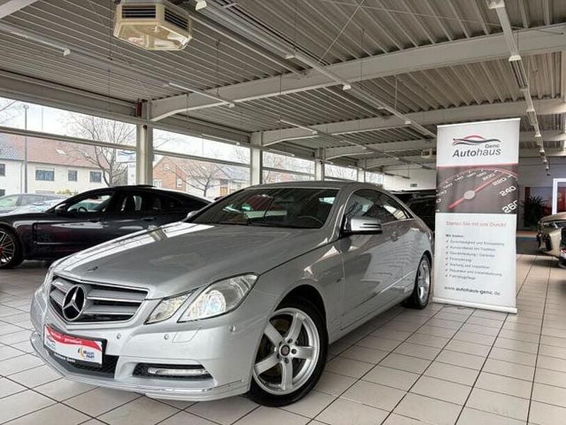 Gebraucht Mercedes E350 Avantgarde 292 PS (214 kW) 2011 Silber Coupé
