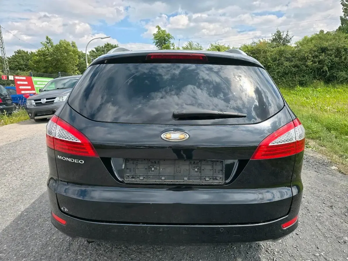 Gebraucht Ford Mondeo 125 PS (91 kW) 2009 Schwarz Kombi