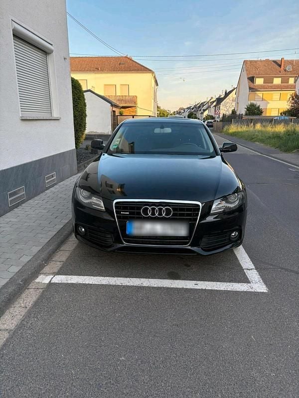 Schwarz Gebraucht 2011 Audi A4 Limousine | 5.800 € (Fairer Preis) - Bild 1/4