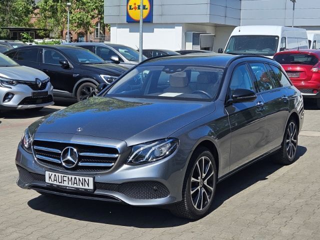 Grau Gebraucht 2018 Mercedes E220 Avantgarde Kombi | 24.890 € (Guter Preis) - Bild 1/4