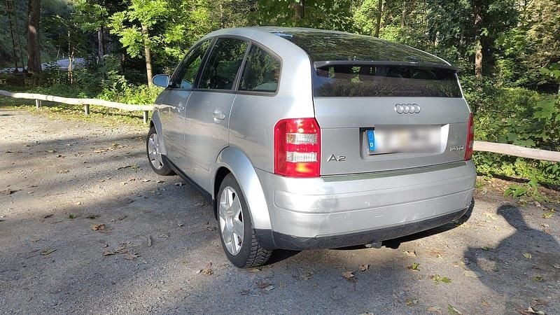 Silber Gebraucht 2002 Audi A2 Kleinwagen | 1.500 € (Superpreis) - Bild 1/4