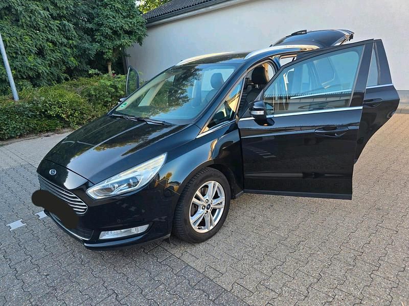 Gebraucht Ford Galaxy 190 PS (139 kW) 2018 Schwarz Van / Kleinbus