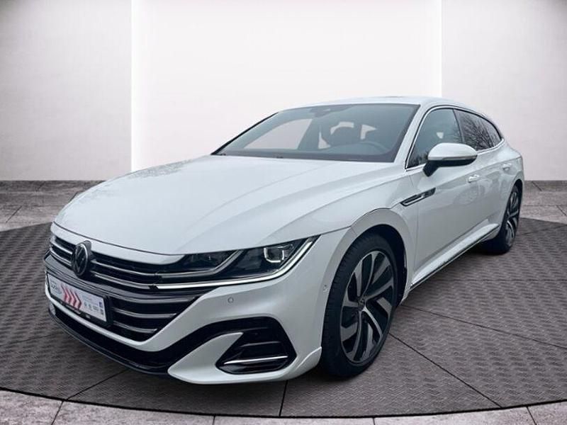 Gebraucht VW Arteon R-line 150 PS (110 kW) 2023 Weiß (oryxweiß perlmutteffekt) Kombi