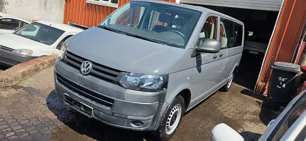 Gebraucht VW T5 140 PS (102 kW) 2015 Grau Van