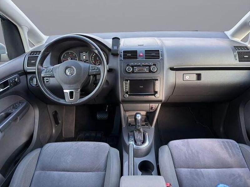 Gebraucht VW Touran Highline 140 PS (102 kW) 2011 Silber Van / Kleinbus