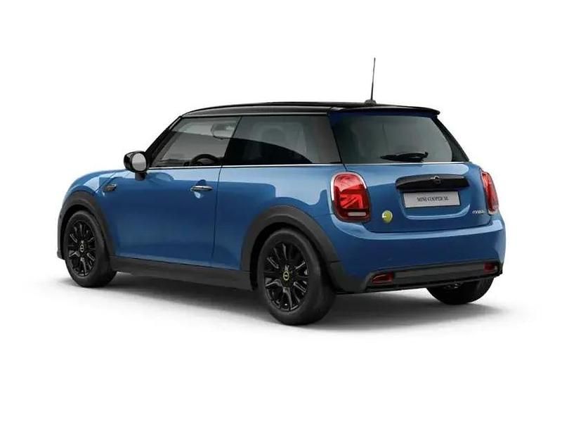 Second-hand Mini Cooper SE Classic 135 kW (184 CP) 2023 Albastru Hatchback