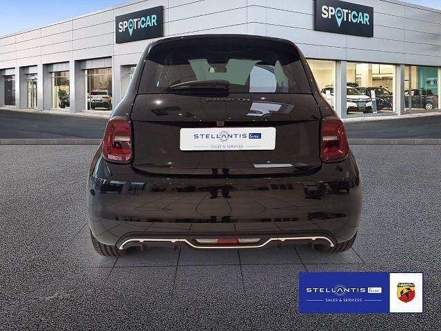 Nowe Abarth 500e 114 kW (155 KM) 2026 Czarny Hatchback
