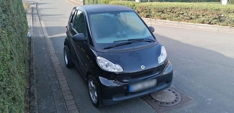 Gebraucht Smart ForTwo Coupé 61 PS (44 kW) 2009 Schwarz Coupé
