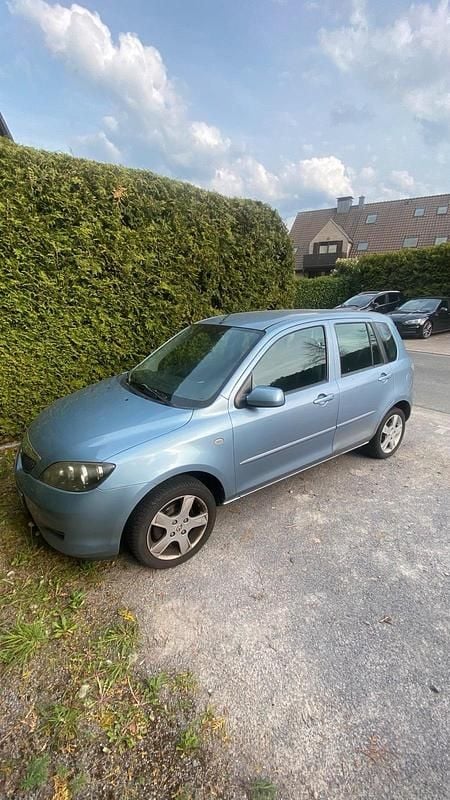 Second-hand Mazda 2 80 CP (58 kW) 2007 Albastru Hatchback