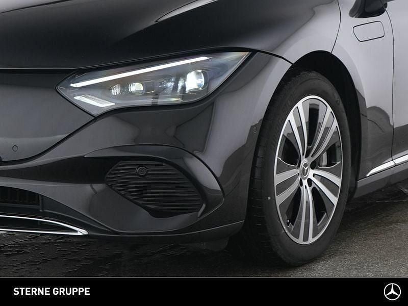 Gebraucht Mercedes EQE300 180 kW (245 PS) 2024 Schwarz Limousine