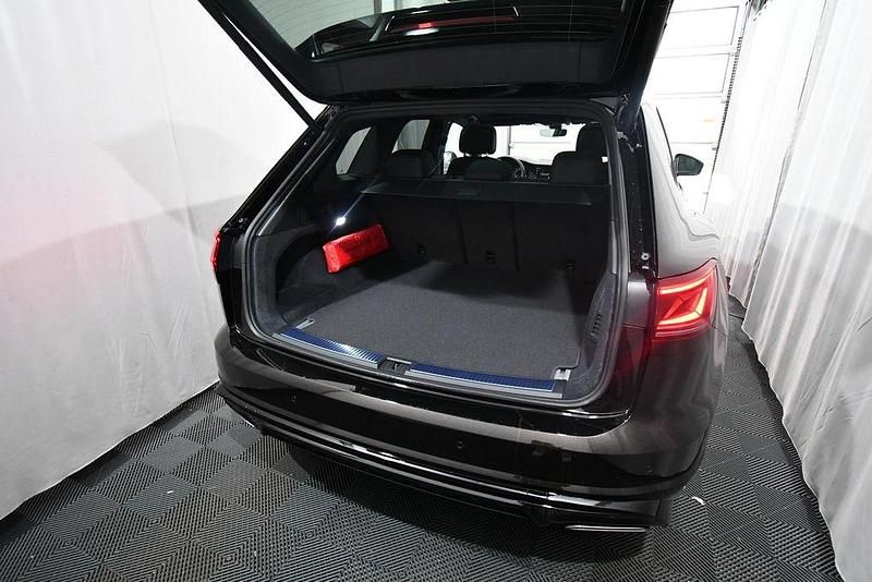 Gebraucht VW Touareg R-line 286 PS (210 kW) 2026 Braun SUV