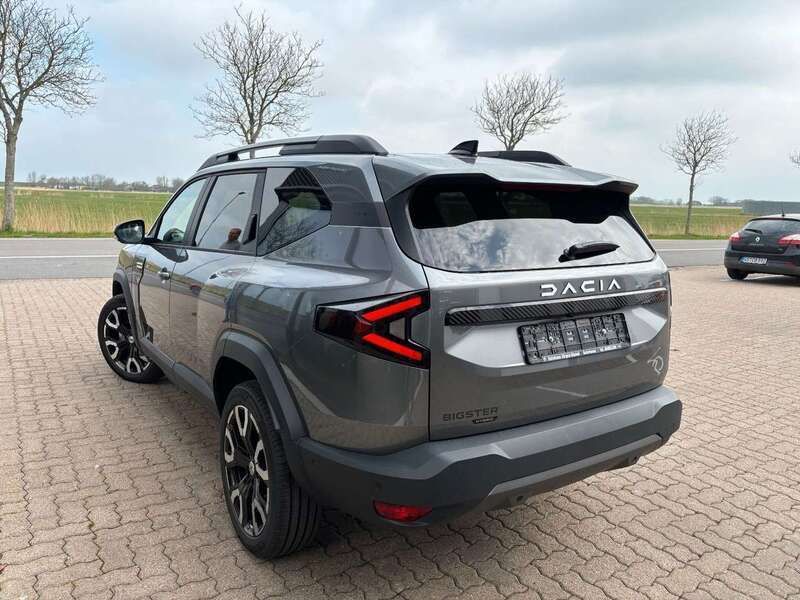 Gebraucht Dacia Bigster Journey 156 PS (114 kW) 2025 Dolomitgrau SUV